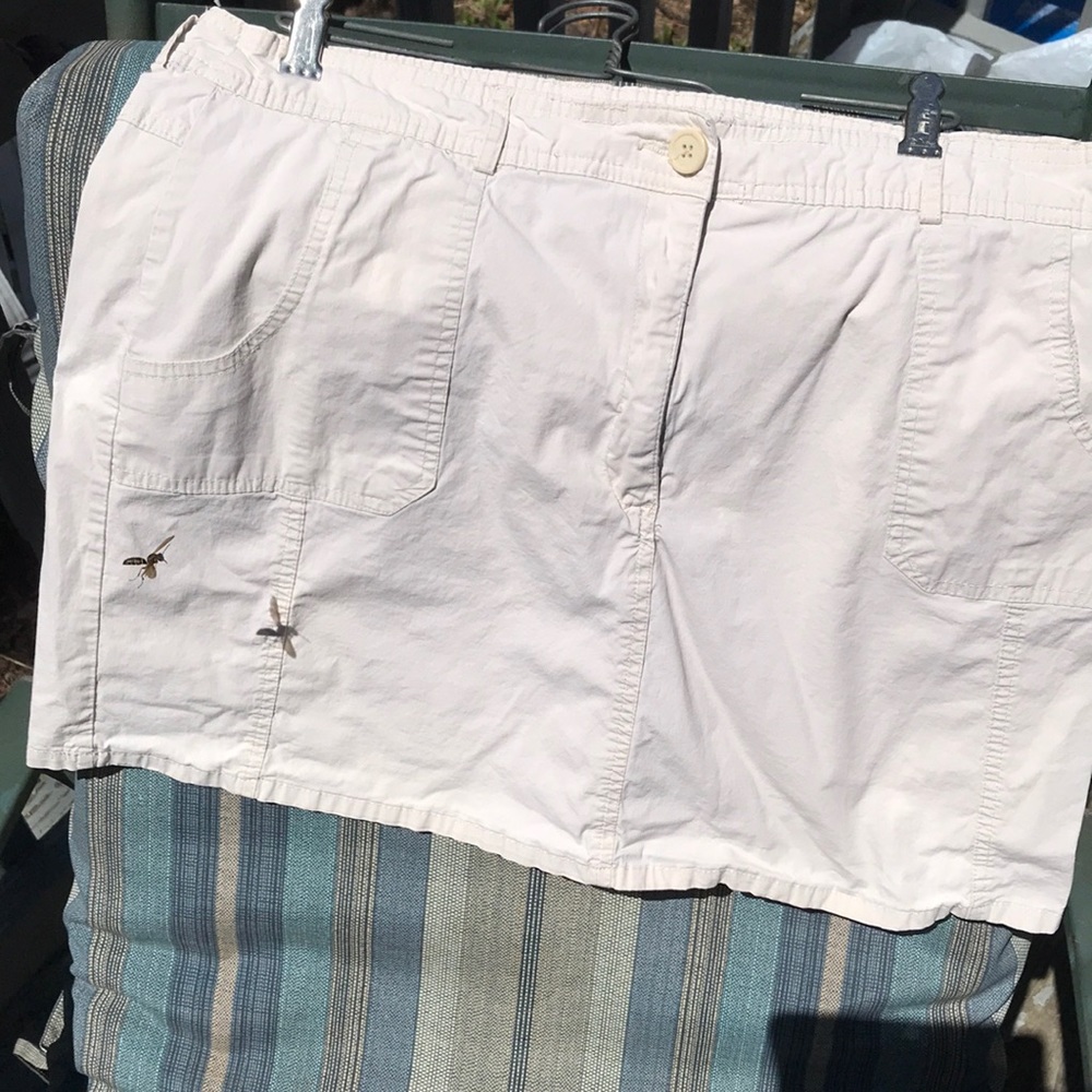 White Stag Ladies Tan Skort. Size 16.